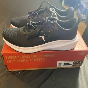 Puma Black and White Women's Running Shoes